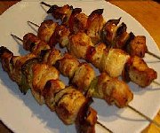 Au vieux Duluth MARINATED CHICKEN SKEWER (2) 